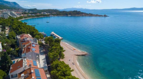 Apartments Lucija Makarska-first row to the sea